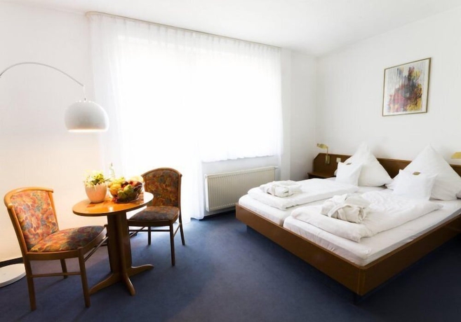 Imagen de la habitación del Hotel R&ouml;merstein. Foto 10