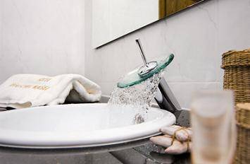 Imagen de la habitación del Hotel Römischer Kaiser. Foto 12