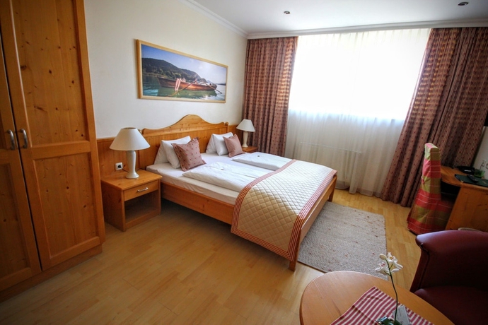 Imagen de la habitación del Hotel Rösch. Foto 13