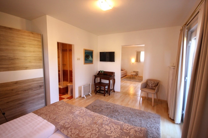 Imagen de la habitación del Hotel Rösch. Foto 17