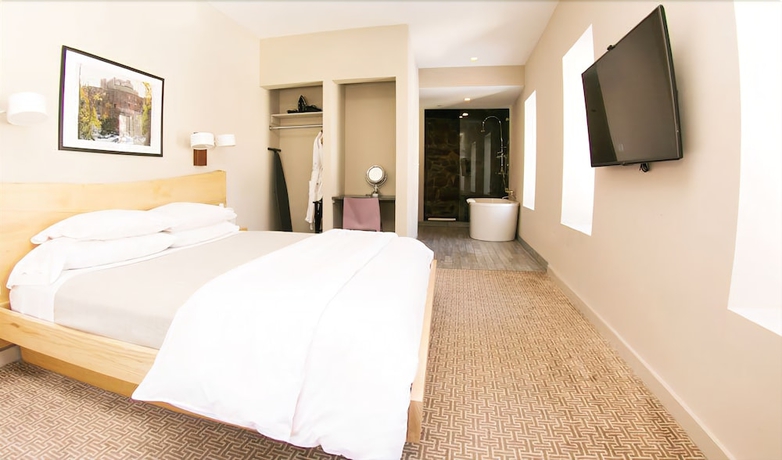 Imagen de la habitación del Hotel Roundhouse. Foto 7