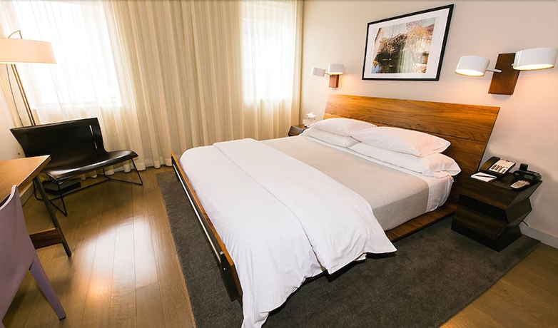 Imagen de la habitación del Hotel Roundhouse. Foto 16