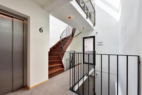 Imagen general del Hotel Rousseau Plus. Foto 5