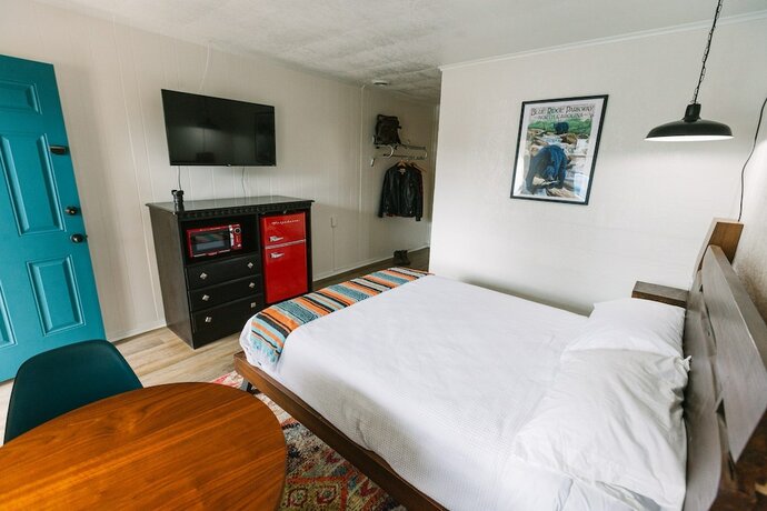 Imagen de la habitación del Hotel Route 19 Inn. Foto 11