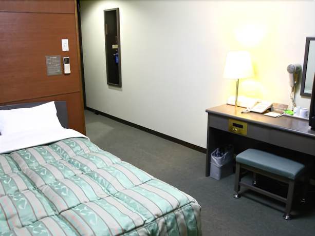 Imagen de la habitación del Hotel Route Inn Court Nirasaki. Foto 11
