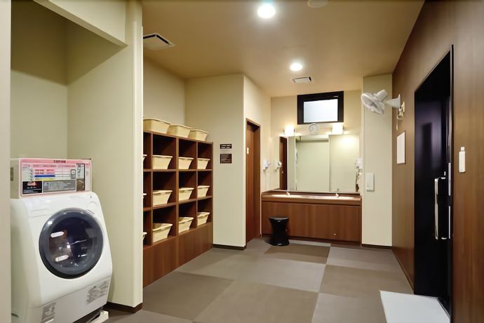 Imagen de los interiores del Hotel Route Inn Minami Yokkaichi. Foto 19