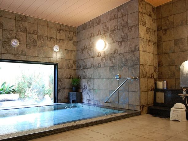 Imagen de la piscina del Hotel Route Inn Nabari. Foto 20