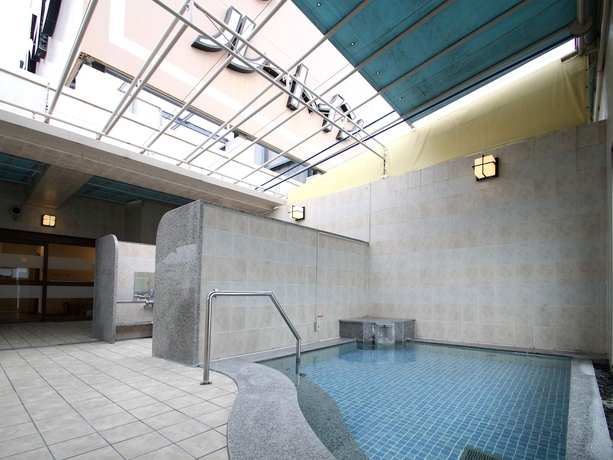 Imagen de la piscina del Hotel Route Inn Nago. Foto 18