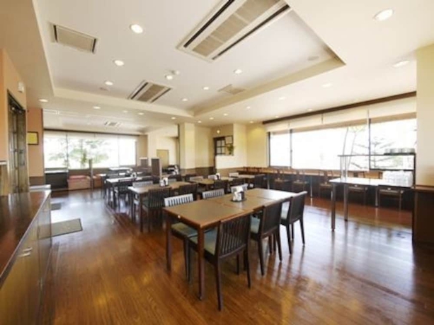 Imagen del bar/restaurante del Hotel Route Inn SakuMinami Inter. Foto 2