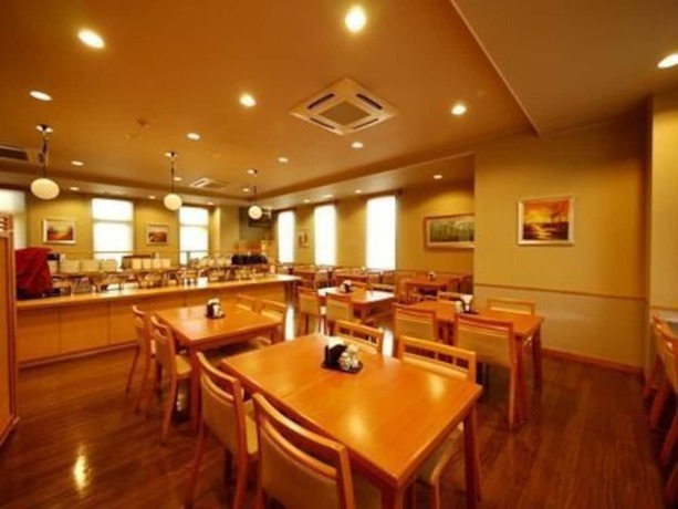 Imagen del bar/restaurante del Hotel Route Inn Suwa Inter. Foto 2