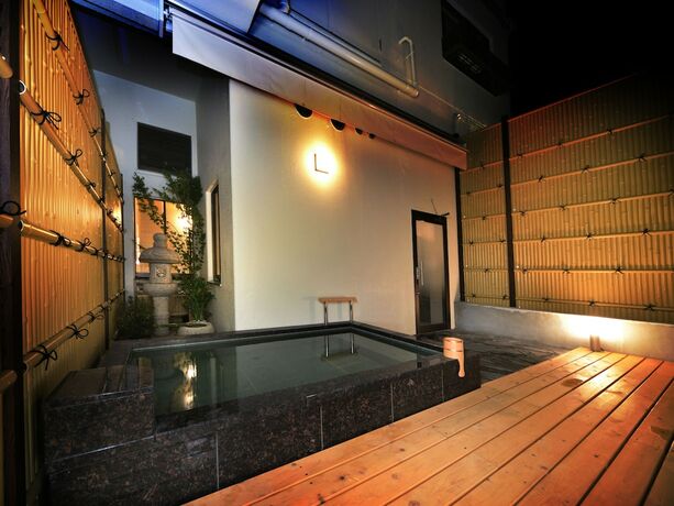 Imagen de la piscina del Hotel Route Tsukuba. Foto 32