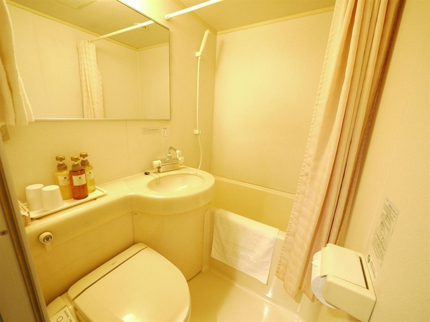 Imagen de la habitación del Hotel Route-inn Tokyo Ikebukuro. Foto 10