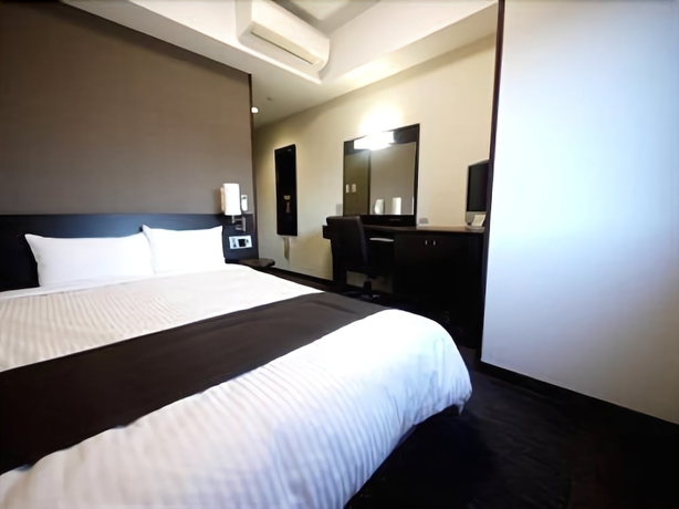 Imagen de la habitación del Hotel Route-inn Tosu Ekimae. Foto 10