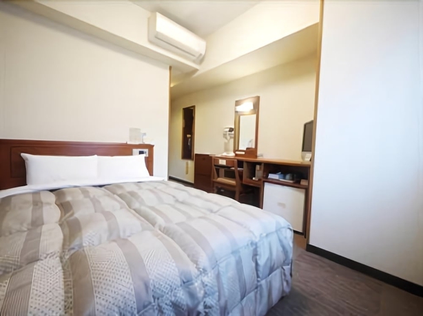 Imagen de la habitación del Hotel Route-inn Tosu Ekimae. Foto 13