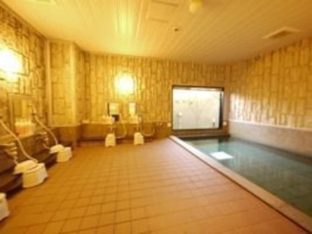 Imagen de la piscina del Hotel Route-inn Yonezawa Ekihigashi. Foto 19