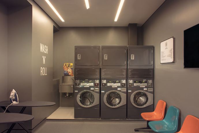 Imagen de los interiores del Hotel Rove At The Park. Foto 13