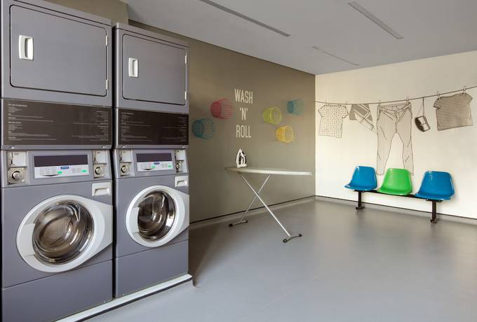 Imagen de los interiores del Hotel Rove City Walk. Foto 16