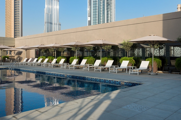 Imagen de la piscina del Hotel Rove Downtown Dubai. Foto 8