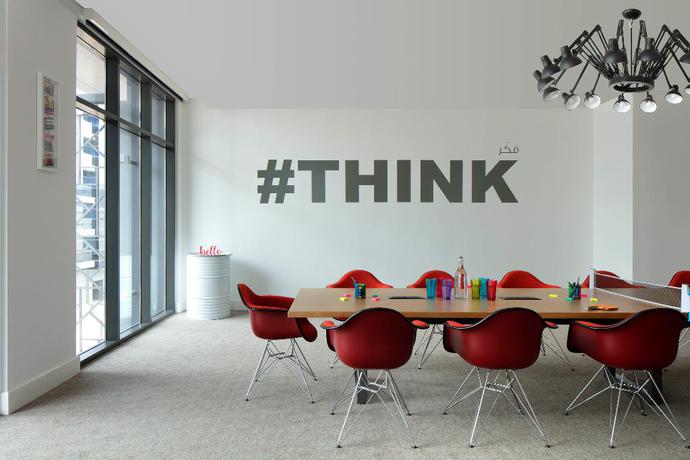 Imagen de los interiores del Hotel Rove Dubai Marina. Foto 12