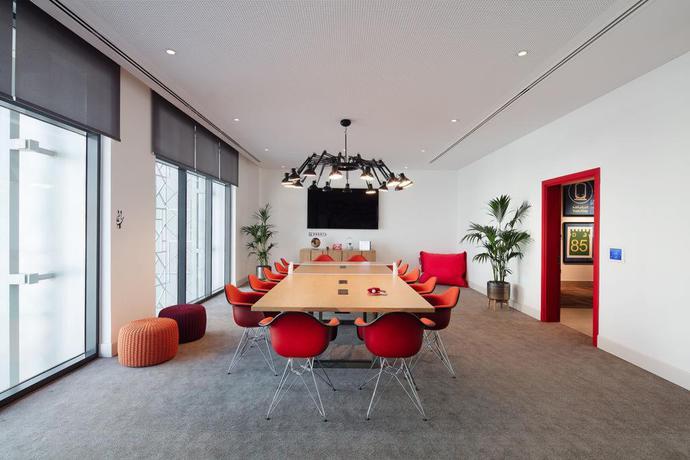 Imagen de los interiores del Hotel Rove Dubai Marina. Foto 17