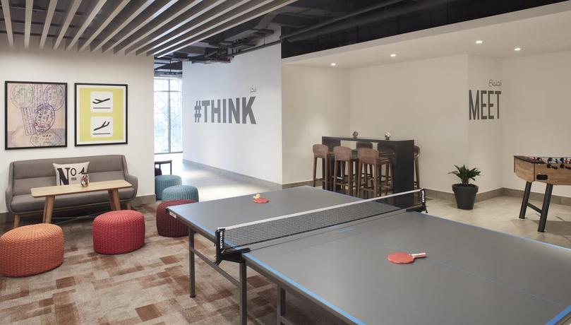 Imagen de los interiores del Hotel Rove Trade Centre. Foto 5