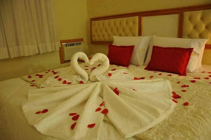 Imagen de la habitación del Hotel Rovi Plaza. Foto 24