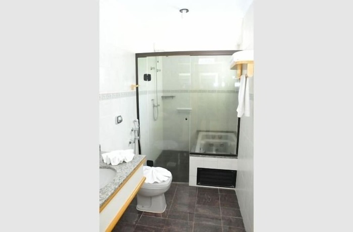 Imagen de la habitación del Hotel Rovi Plaza. Foto 29