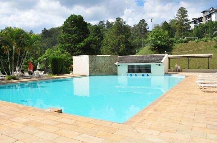 Imagen de la piscina del Hotel Rovi Plaza. Foto 36