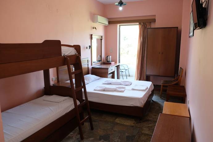 Imagen de la habitación del Hotel Rovies. Foto 7