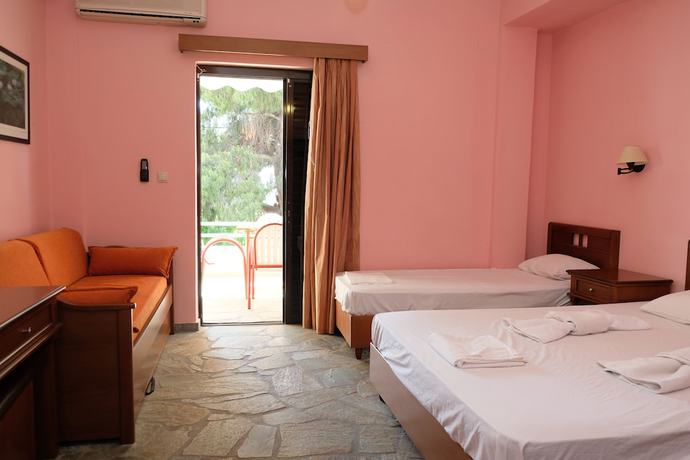 Imagen de la habitación del Hotel Rovies. Foto 10