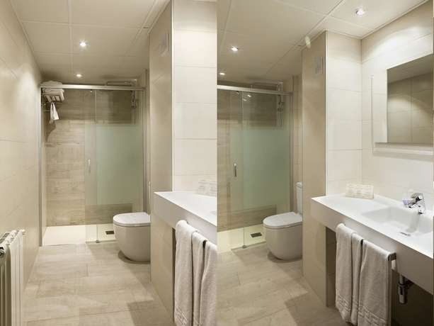 Imagen de la habitación del Hotel Rovira. Foto 14