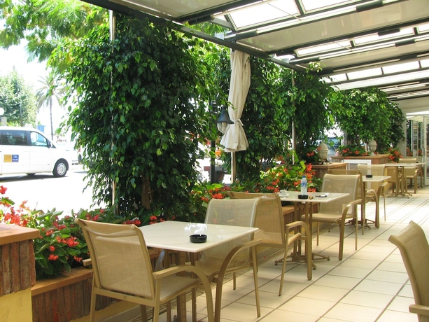 Imagen del bar/restaurante del Hotel Rovira. Foto 3