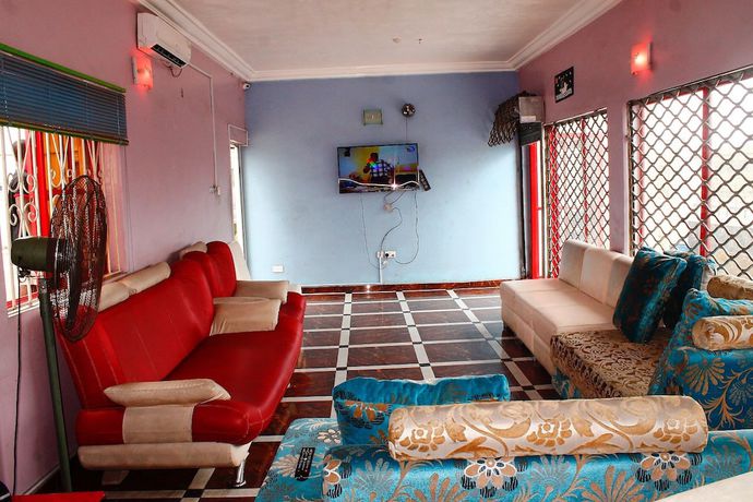 Imagen de los interiores del Hotel Row and Suites. Foto 20