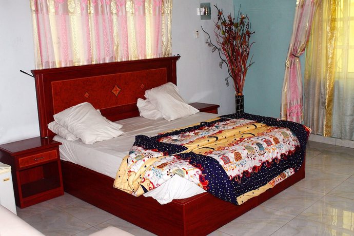 Imagen de la habitación del Hotel Row and Suites. Foto 15