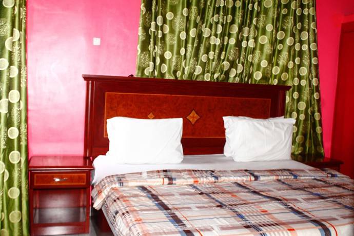 Imagen de la habitación del Hotel Row and Suites. Foto 16