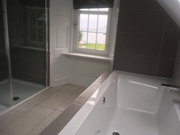 Imagen de la habitación del Hotel Rowardennan. Foto 6