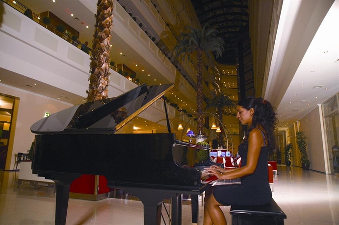 Imagen de los interiores del Hotel Rox Royal - All Inclusive. Foto 5