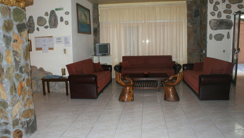 Imagen de los interiores del Hotel Roxani. Foto 10