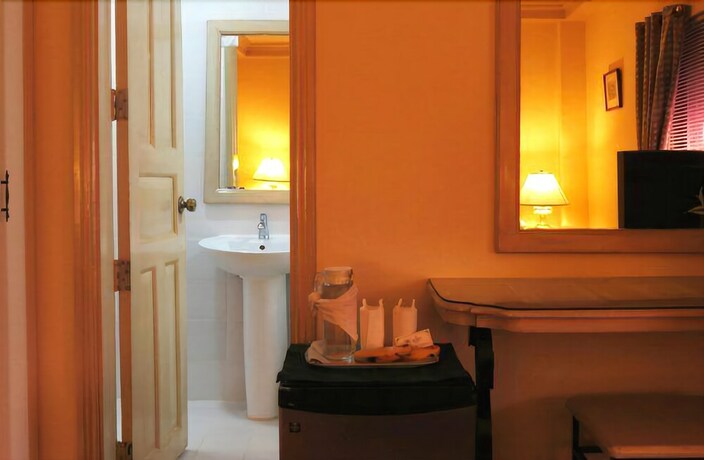 Imagen de la habitación del Hotel Roxas President's Inn. Foto 20