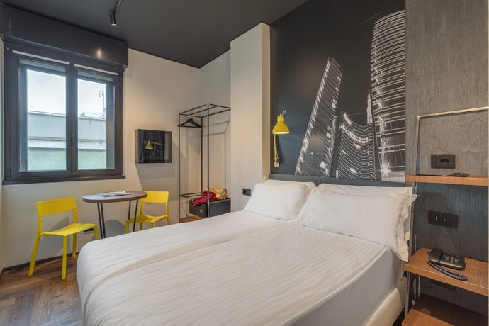 Imagen de la habitación del Hotel Roxy. Foto 15