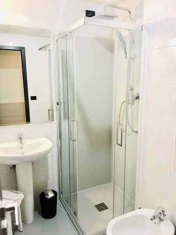 Imagen de la habitación del Hotel Roy, Cendon. Foto 5