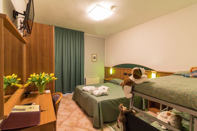 Imagen de la habitación del Hotel Roy, Cendon. Foto 8