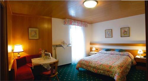 Imagen de la habitación del Hotel Roy, Marmolada. Foto 4