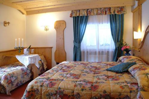 Imagen de la habitación del Hotel Roy, Marmolada. Foto 5