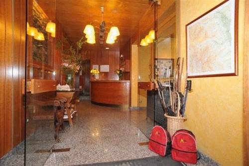 Imagen general del Hotel Roya. Foto 10