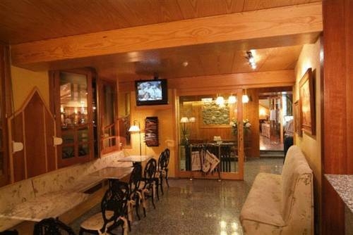 Imagen general del Hotel Roya. Foto 11