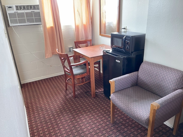 Imagen de la habitación del Hotel Royal A Motel. Foto 17