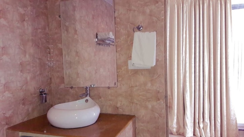 Imagen general del Hotel Royal Aarya Beach Resort. Foto 5