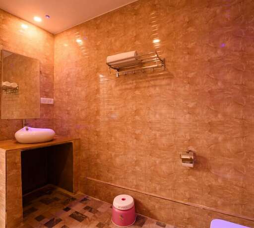 Imagen general del Hotel Royal Aarya Beach Resort. Foto 7