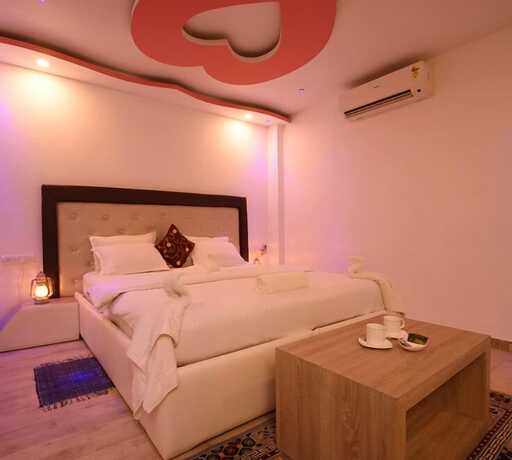 Imagen general del Hotel Royal Aarya Beach Resort. Foto 8